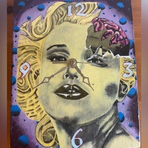 Marilyn Monroe Zombie hand-Painted Canvas Clock